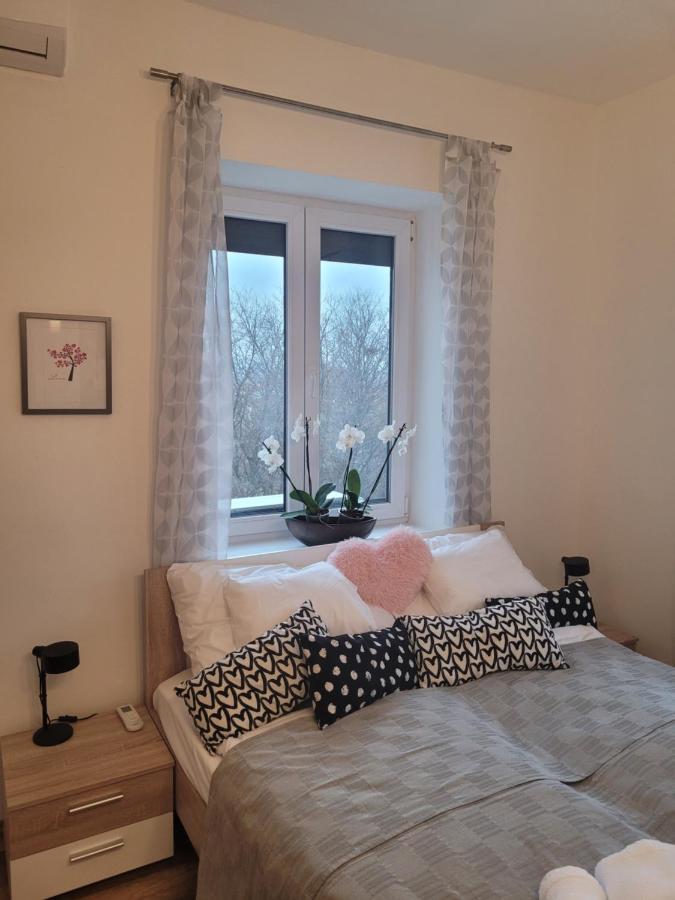 Rose Apartment 佩奇 外观 照片