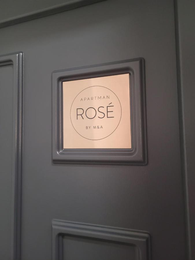 Rose Apartment 佩奇 外观 照片